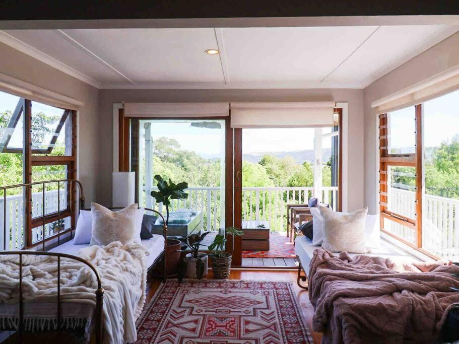 Lush Spacious Family Between & Town Knysna