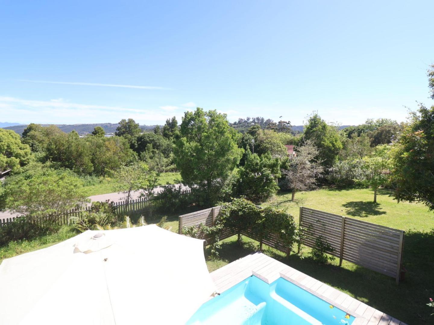 Holiday home Lush Spacious Family Between & Town Knysna