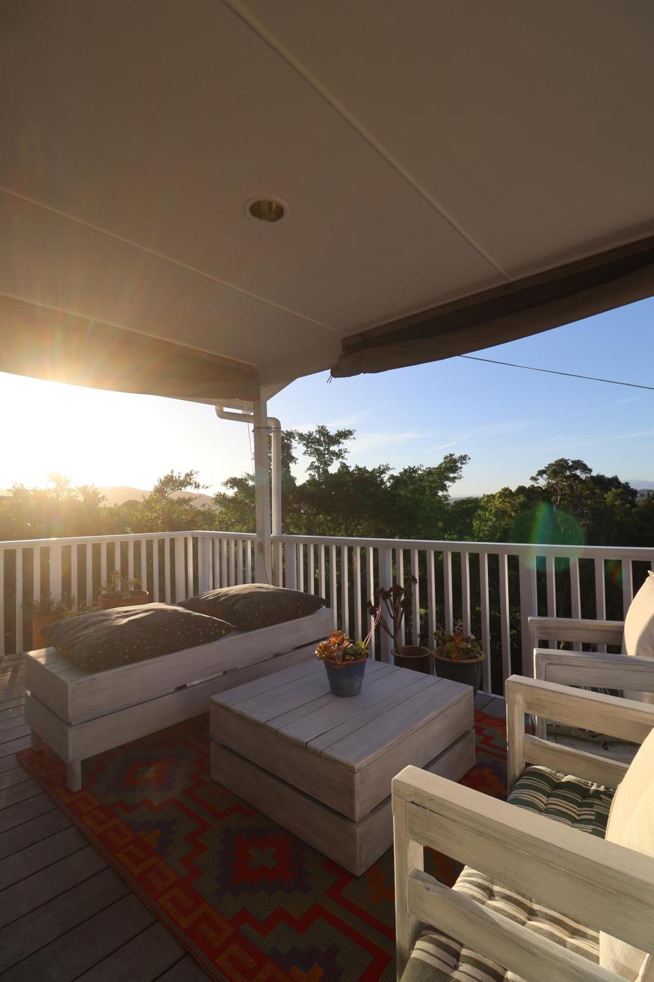 Lush Spacious Family Between & Town Holiday home